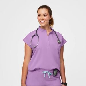 FIGS Rafaela Scrub Top - Lavender - Size M